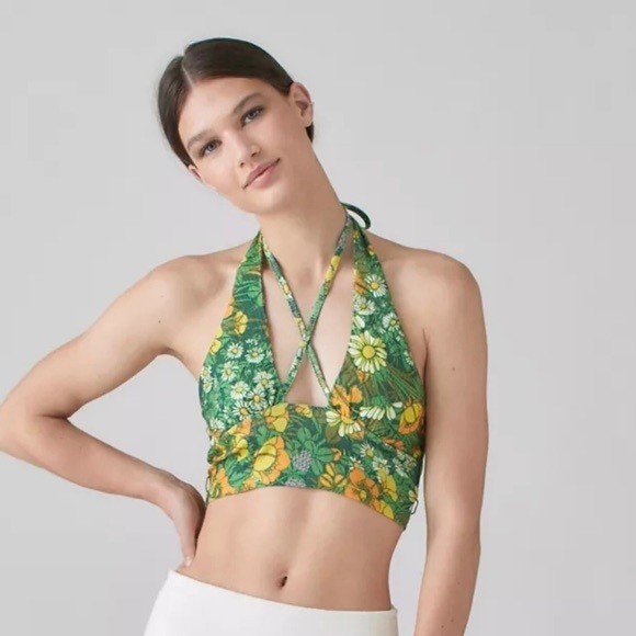 Urban Outfitters Tops - Urban Outfitters Green Retro Floral Halter
Sleeveless Crop Top Sz Medium